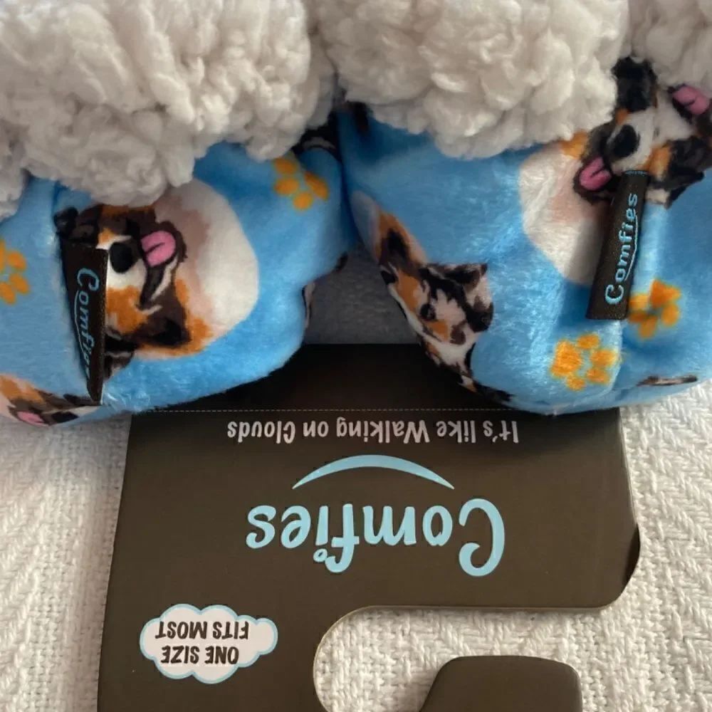 COMFIES Australian Sheperd Super Soft Slippers One Size Fits Most. - Picture 4 of 6